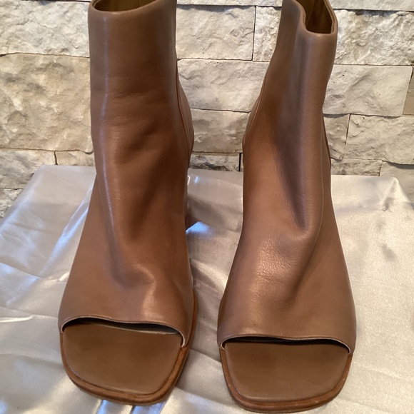 Vince Camuto Bebunder Open Toe Shooties - Picture 2 of 16